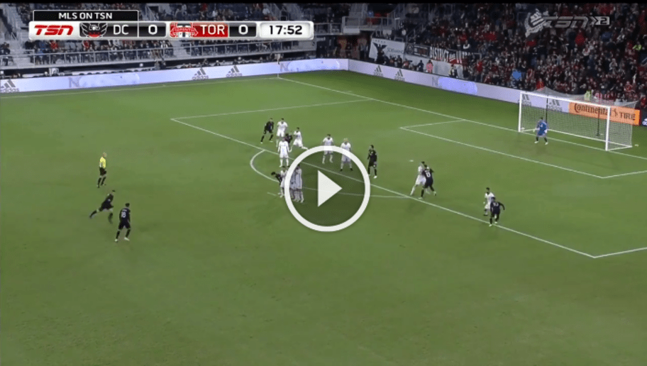 Rooney tiếp tục thể hiện phong độ cao trên đất Mỹ 4 rooney sut phat ghi ban moi nhat